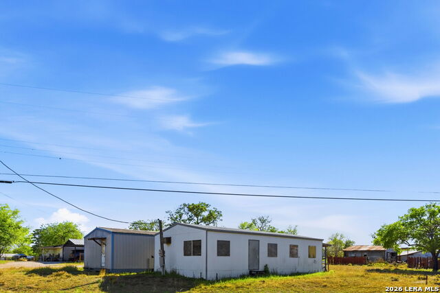 673 School Property Photo 1