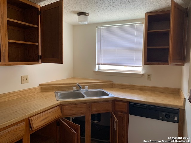 6307 Bostonian Property Photo 3
