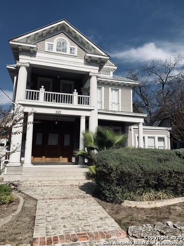 429 Mistletoe Property Photo 1