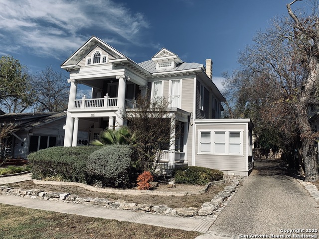 429 Mistletoe Property Photo 3