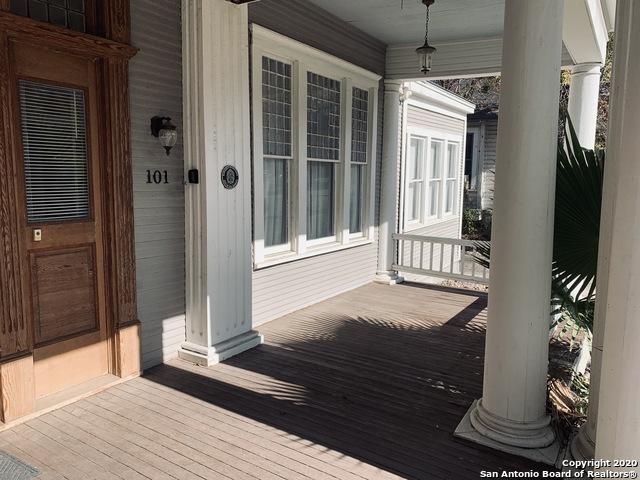 429 Mistletoe Property Photo 16
