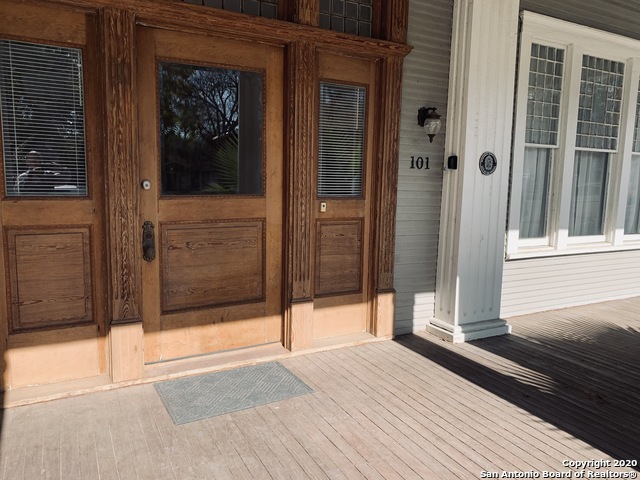 429 Mistletoe Property Photo 17