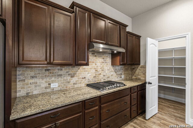 1082 Cedar Glen Dr Property Photo 11