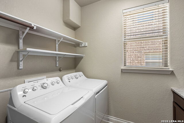 1082 Cedar Glen Dr Property Photo 17