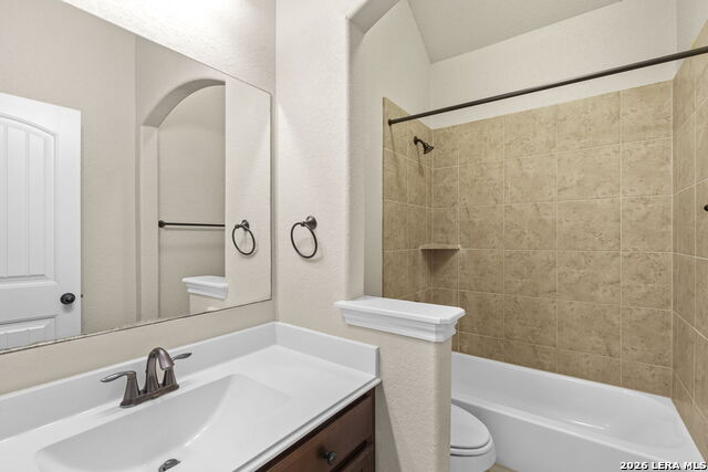 1082 Cedar Glen Dr Property Photo 27