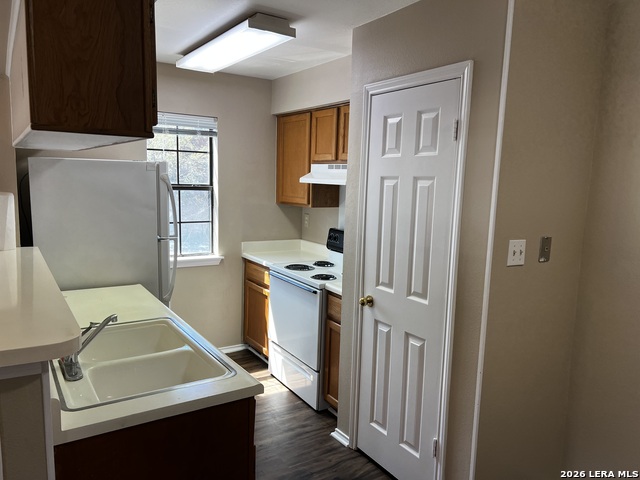 11610 Vance Jackson Property Photo 7