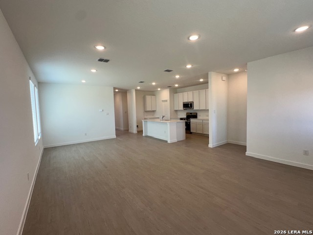 6714 Flores Rd Property Photo 2