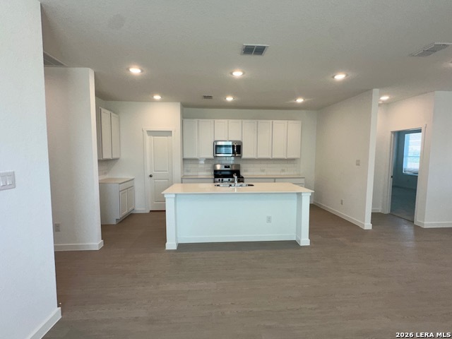 6714 Flores Rd Property Photo 5