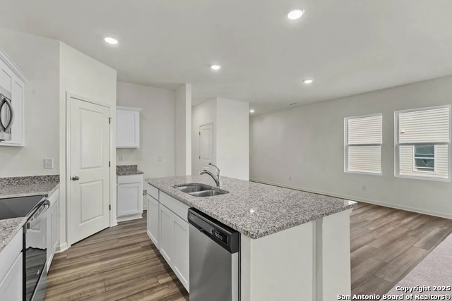 10161 Galineer Glen Property Photo 5
