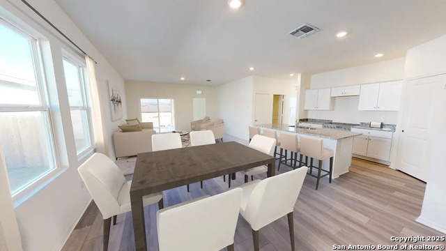 10161 Galineer Glen Property Photo 12