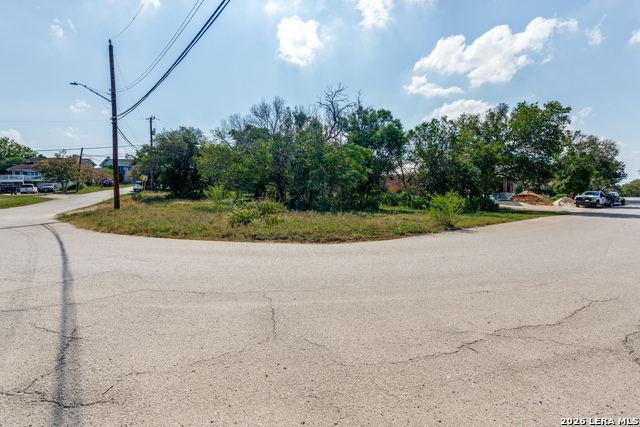 6692 King Crown Property Photo 1