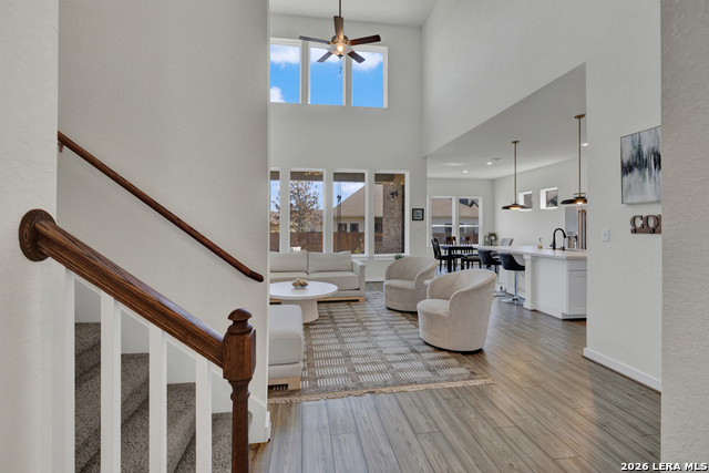 382 Nightshade Property Photo 8