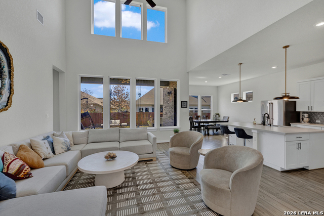 382 Nightshade Property Photo 14