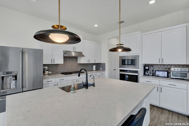 382 Nightshade Property Photo 18