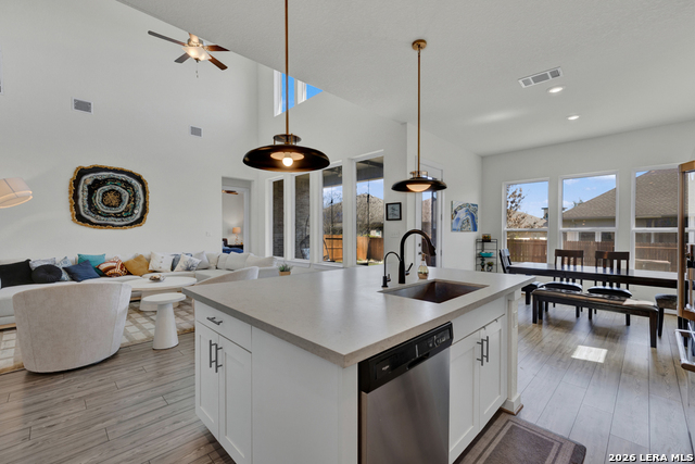 382 Nightshade Property Photo 20