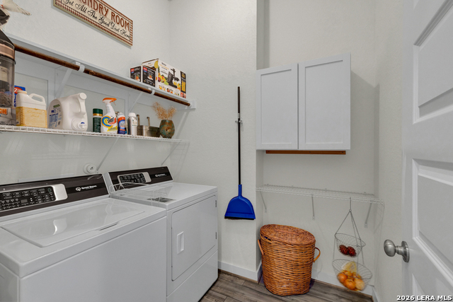 382 Nightshade Property Photo 22