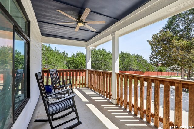 275 Stallion Springs Property Photo 7