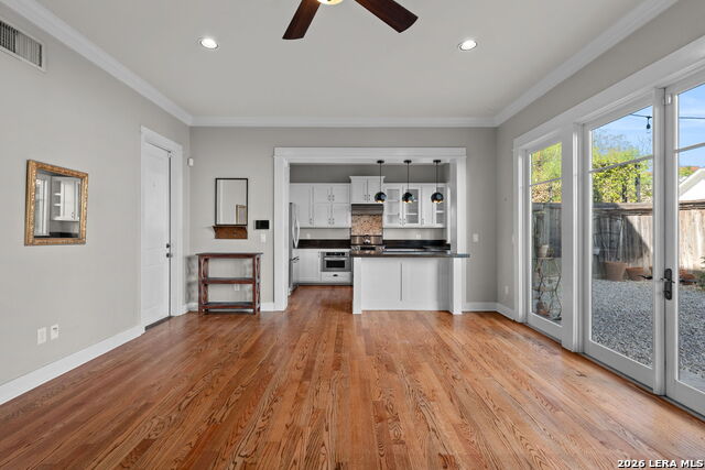 137 Katherine Property Photo 2