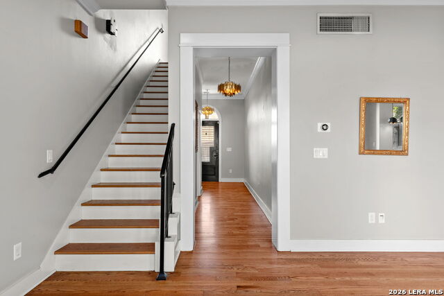 137 Katherine Property Photo 11