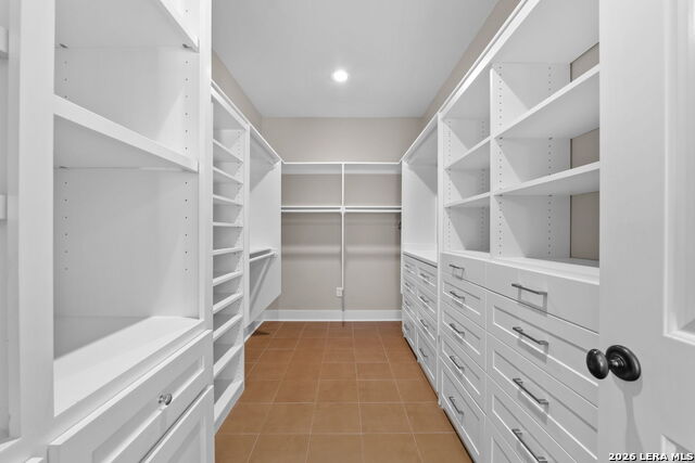 137 Katherine Property Photo 24