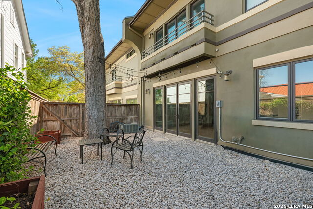 137 Katherine Property Photo 31