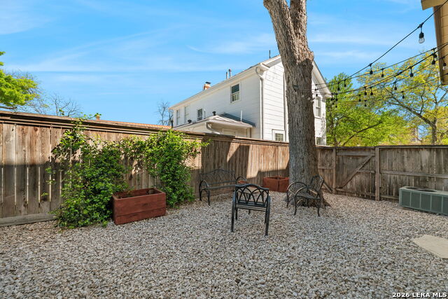 137 Katherine Property Photo 32