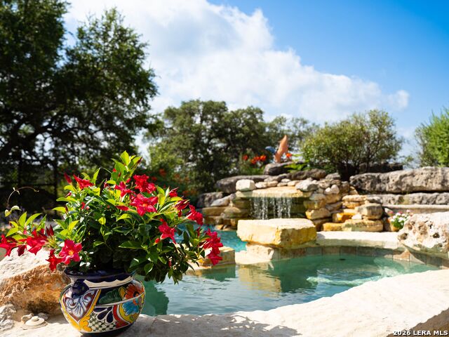 209 River Cliff Place Property Photo 1