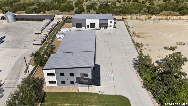 39 Truss Property Photo 15