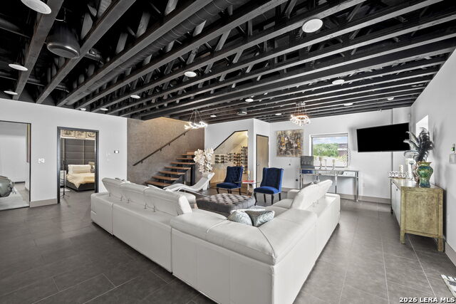 39 Truss Property Photo 66