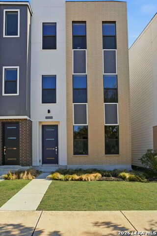 7924 Kennedy Hill Property Photo 2
