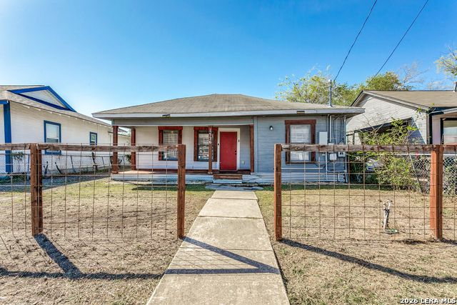 1526 Burnet Property Photo 1
