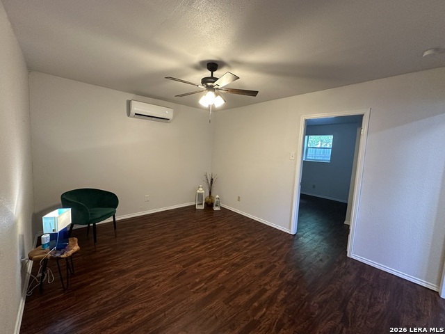 1619 Nolan Property Photo 3