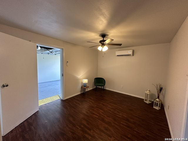 1619 Nolan Property Photo 5