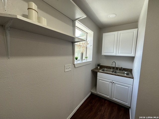 1619 Nolan Property Photo 8