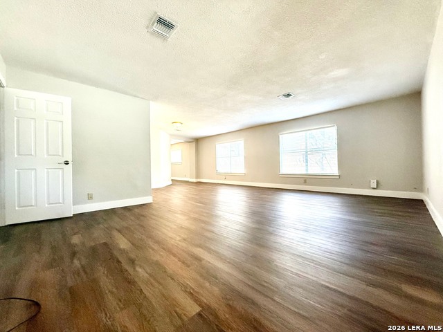 15802 Tampke Pl Property Photo 5