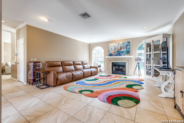 522 Chardonnet Property Photo 5