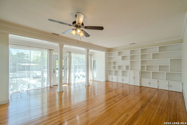 227 Devonshire Dr Property Photo 9
