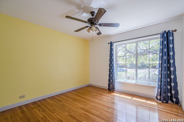 227 Devonshire Dr Property Photo 23