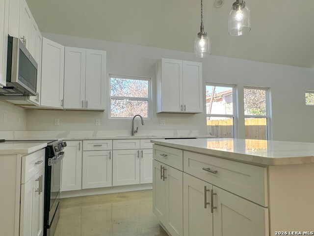 1722 Center St Property Photo 6