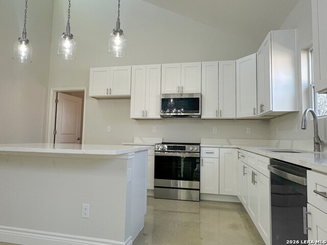 1722 Center St Property Photo 7