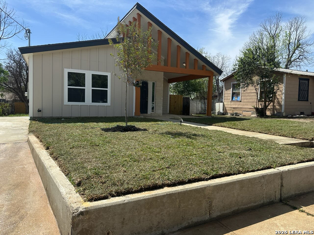 1722 Center St Property Photo 20