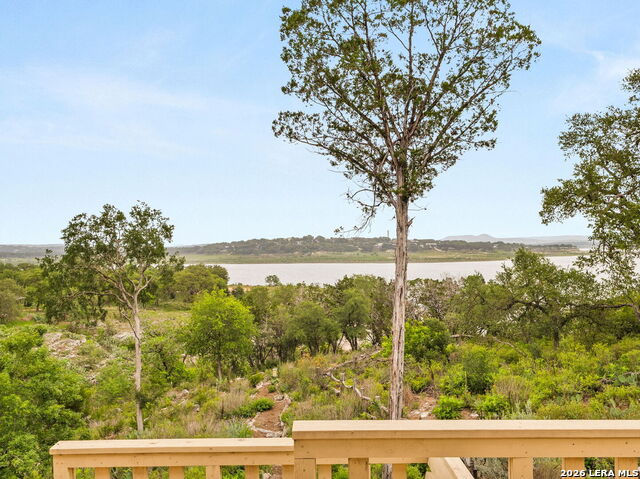 2135 Lakeview Property Photo 19