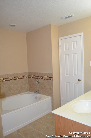 443 Bluegrass Creek Property Photo 10