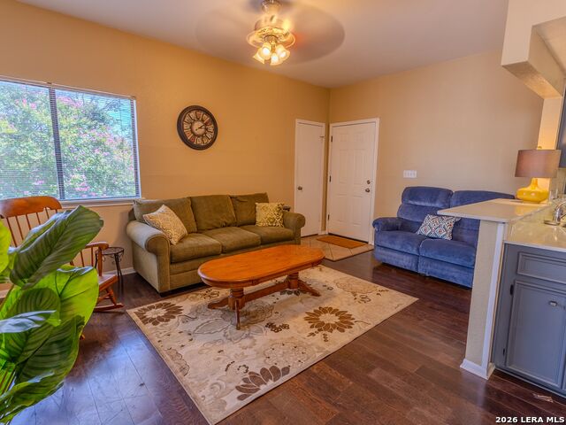 1013 Chestnut St Property Photo 2