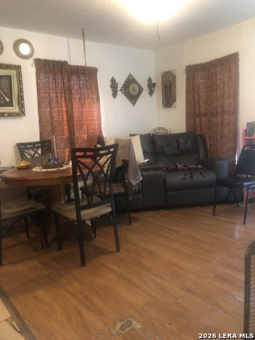 454 Blue Bonnet Property Photo 3