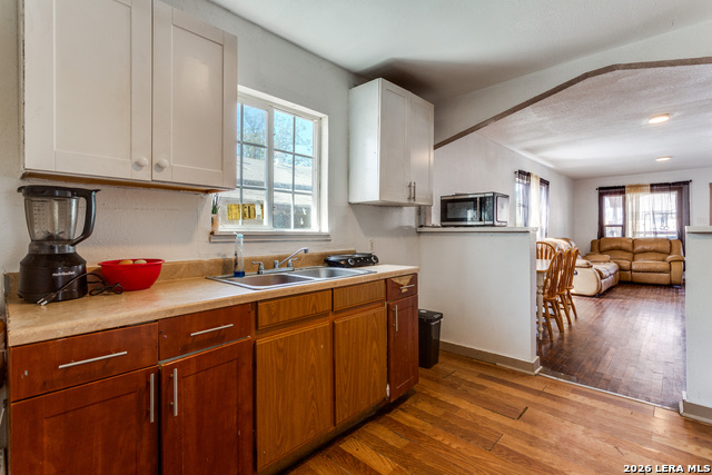 446 Blue Bonnet St. Property Photo 6