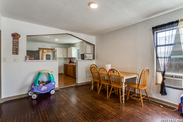 446 Blue Bonnet St. Property Photo 7