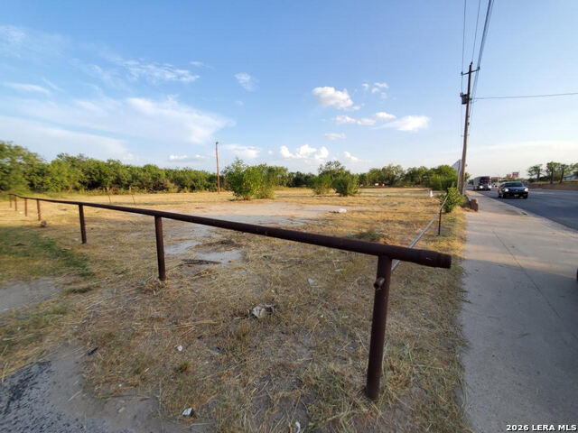 1501 1st Property Photo 22