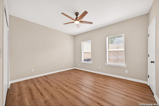 631 E Mistletoe Property Photo 10