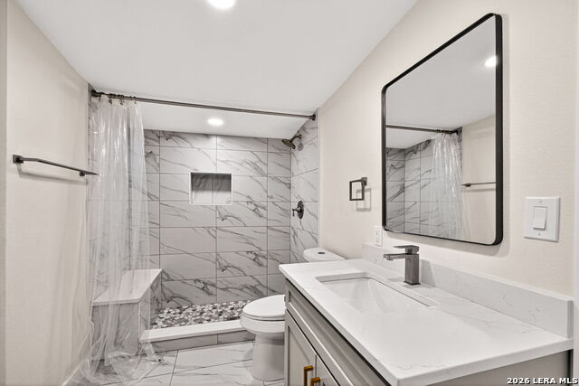631 E Mistletoe Property Photo 28